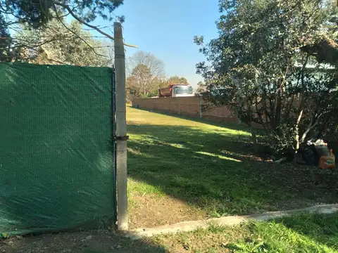 Lote 1780 m2 en Escobar a 1 cuadra de Ruta 9