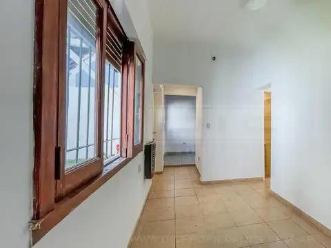 Casa en Venta en Munro, USD 155.000