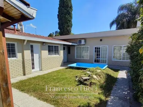 Casa en venta 4 ambientes Haedo