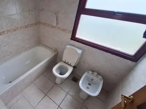 Hermosa Casa con Quincho, Pîleta y Gran Parque