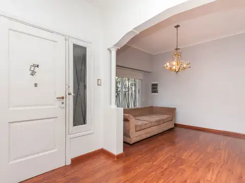 Casa en Venta en Temperley, USD 295.000