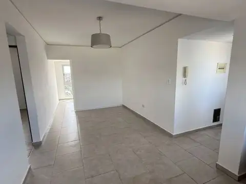 Departamento en Alquiler en Lomas del Mirador, $ 850.000
