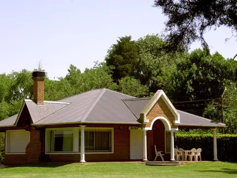 Casa 4 ambientes con 3 baños