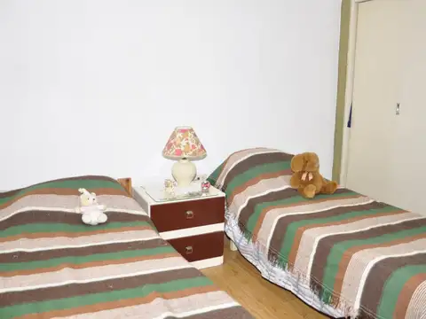 Depto Tipo Casa 4 ambientes con 2 baños