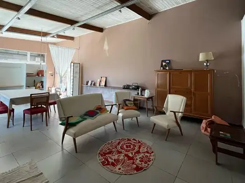 Oficina en Alquiler en Mercedes, $ 24.000