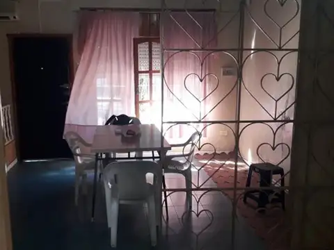 CASA 3 DORMITORIOS DERQUI 6951