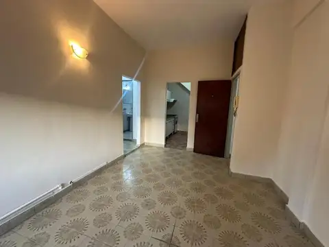 Depto Tipo Casa en Alquiler en Villa Bonich, $ 700.000