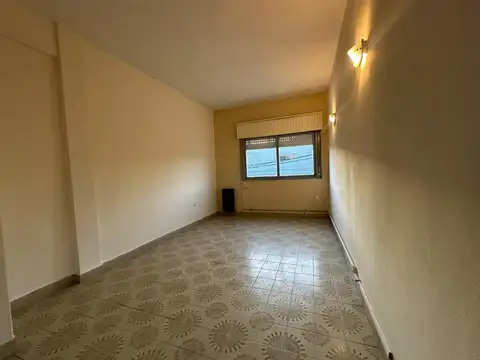 Depto Tipo Casa en Alquiler de 2 dormitorios