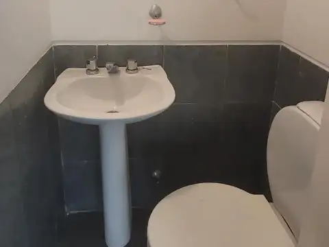 Casa en Alquiler en Burzaco, $ 1.100.000
