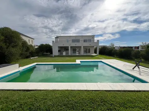 Casa en Venta 1 año