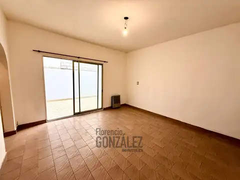 ESPORA 1000, Piso PB