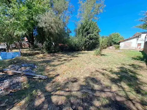 CASA EN VENTA A REFACCIONAR MORENO CENTRO