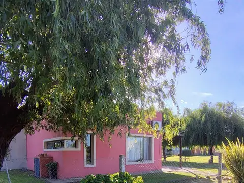 CASA DE 4 AMB EN BAJADA LA PAZ