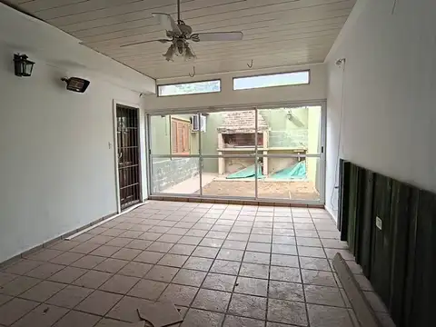 Depto Tipo Casa en Venta de 5 ambientes