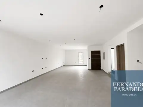 Casa en Venta en Barrio Parque Leloir, USD 300.000