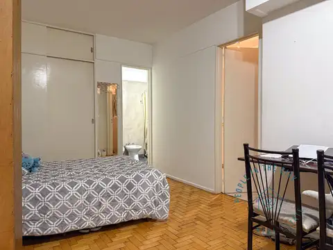 Departamento en Studio en VENTA a metros de Av. Santa Fe.
