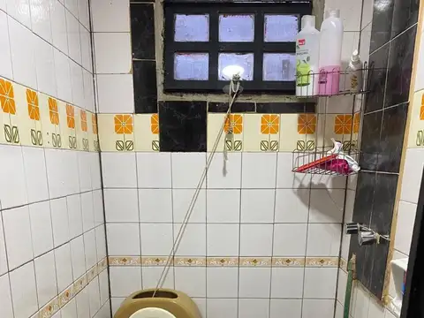 VENTA CASA A RECICLAR