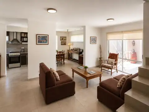 Depto Tipo Casa en Venta de 4 dormitorios