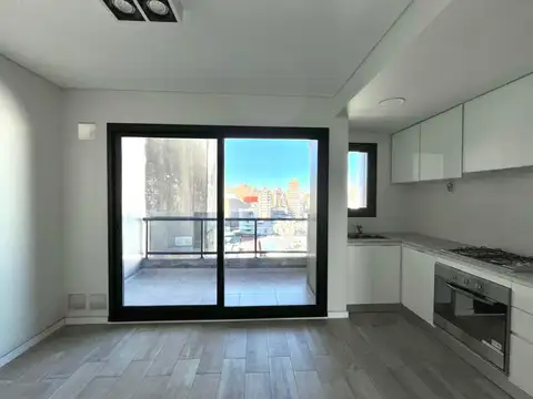 VENTA - Departamento 2 dormitorios con terraza exclusiva. Centro , Rosario.