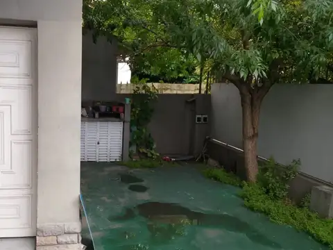 Casa - Alquiler - Argentina, Banfield - Cochabamba 697