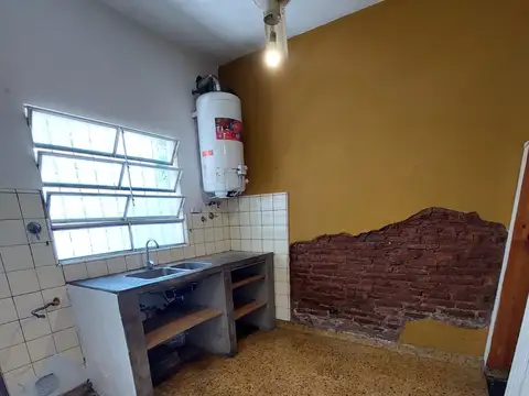 MARIANO ACOSTA 1600