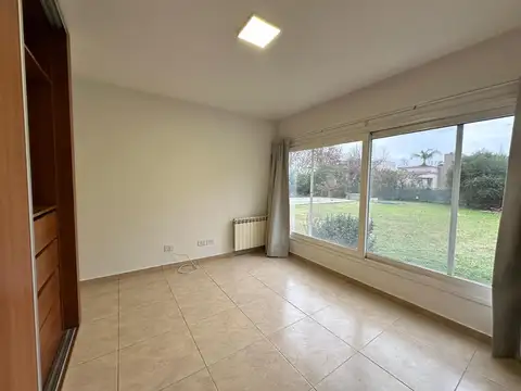 Casa en Alquiler al Este