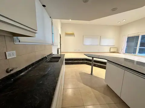 Casa en Alquiler de 3 dormitorios