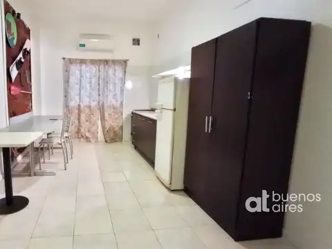 Monoambiente en Monserrat alquiler temporario con Laundry y Expensas incluidas 