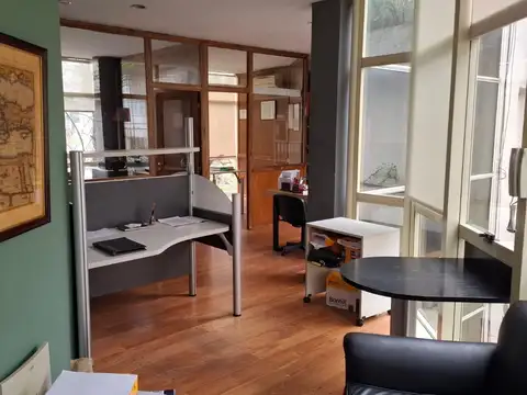 Oficina 3 ambientes con 1 baño