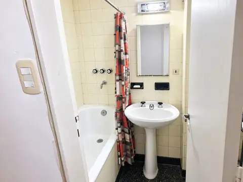 Venta monoambiente en Lomas de Zamora - cocina ind