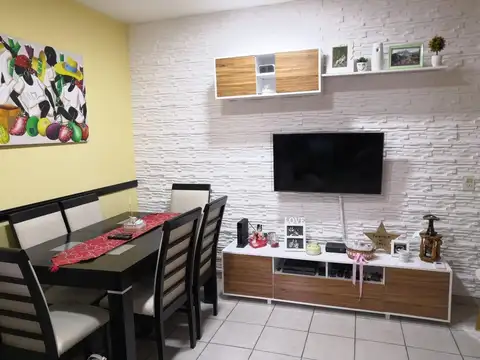 DUPLEX CON COCHERA, EXCELENTE UBICACION 