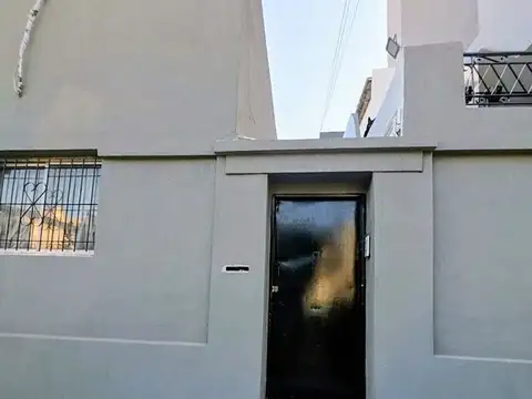 Depto Tipo Casa en Venta en Saavedra, USD 248.000
