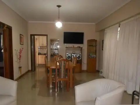Casa en Venta en Villa Martelli, USD 320.000