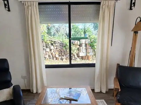 Casa en Alquiler con 1 cochera