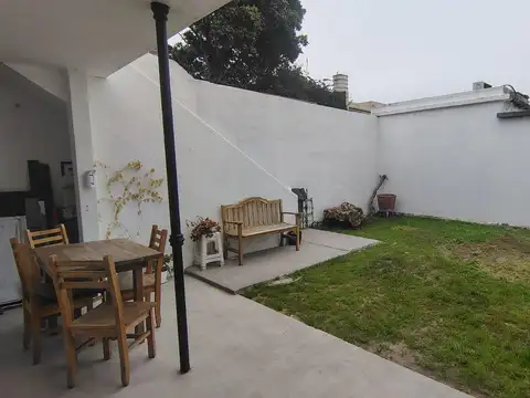 Depto Tipo Casa 4 ambientes con 1 baño