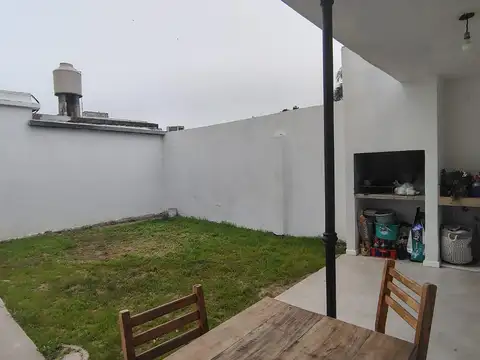 Depto Tipo Casa en Venta en Cordoba, USD 119.000