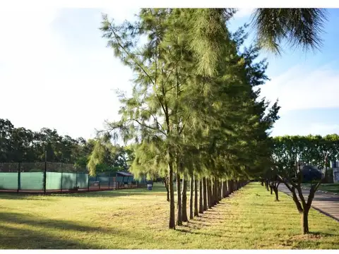 LOTE EN BARRIO CERRADO