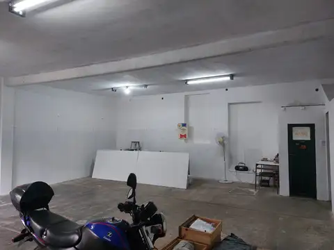 Local en Alquiler en Florida, $ 980.000