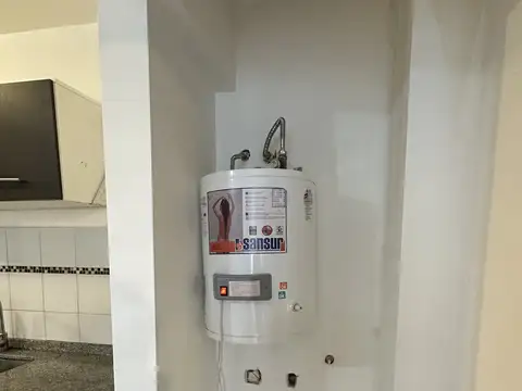 Fonrouge 400, Piso 1