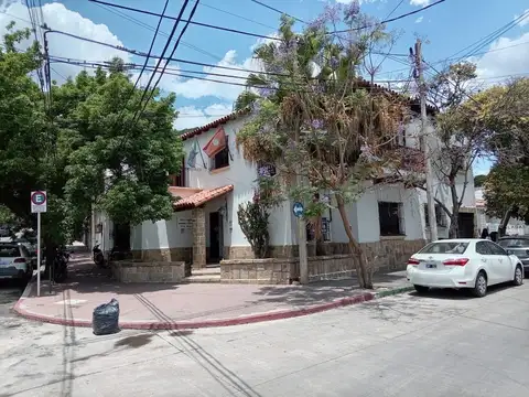 Zona Monumento Casa para oficinas