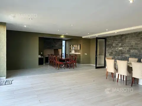 Casa en Alquiler de 4 dormitorios