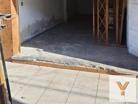 Local en Venta 40 años
