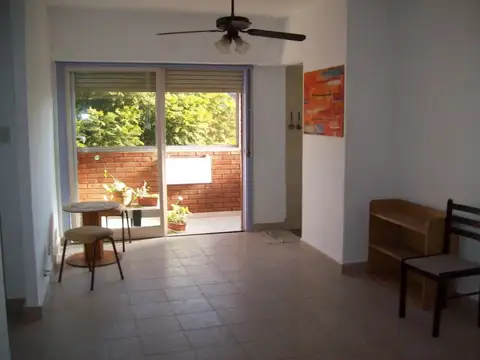 ¡Hermoso Departamento 3 Ambientes al Frente con Balcón!