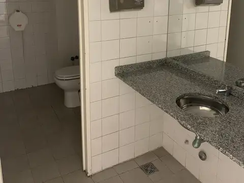 Local en Alquiler en Centro, $ 3.800.000