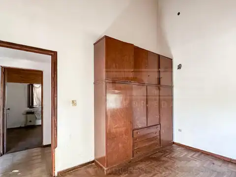 Local en Venta en San Isidro Vías / Rolon, USD 280.000