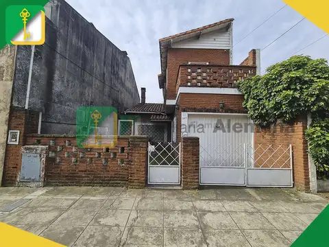 Venta - Casa - 3 dormitorios - Villa Ballester