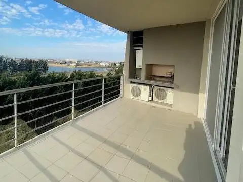 Departamento en Venta con 2 cocheras
