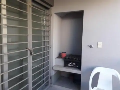 Francia 2500, Piso 1