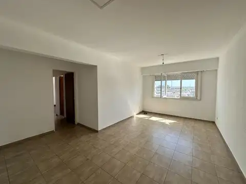Venta Departamento 3 ambientes al Frente. Chauvin