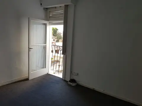 Ricardo Gutierrez 1700, Piso 2